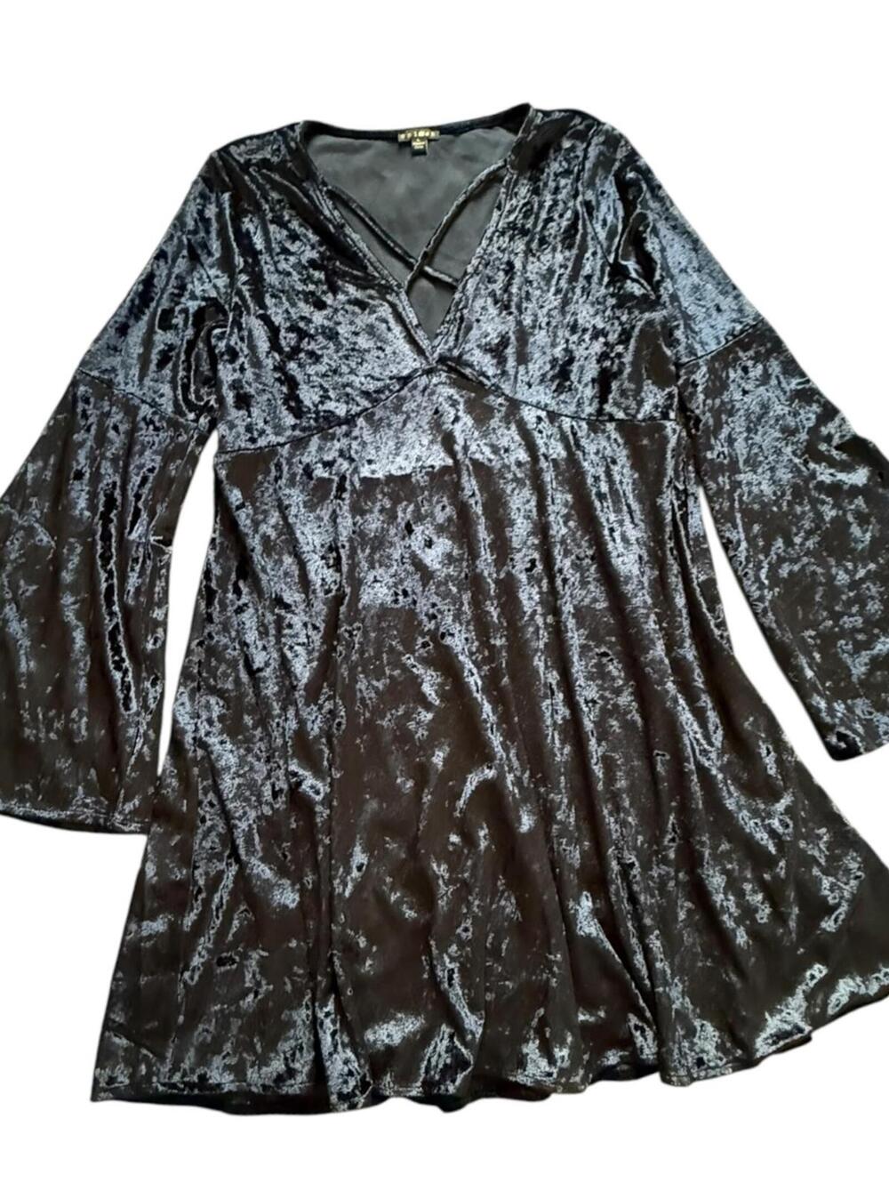 Chicah Black Crushed Velvet Bell Sleeve Mini Dress Women’s L
